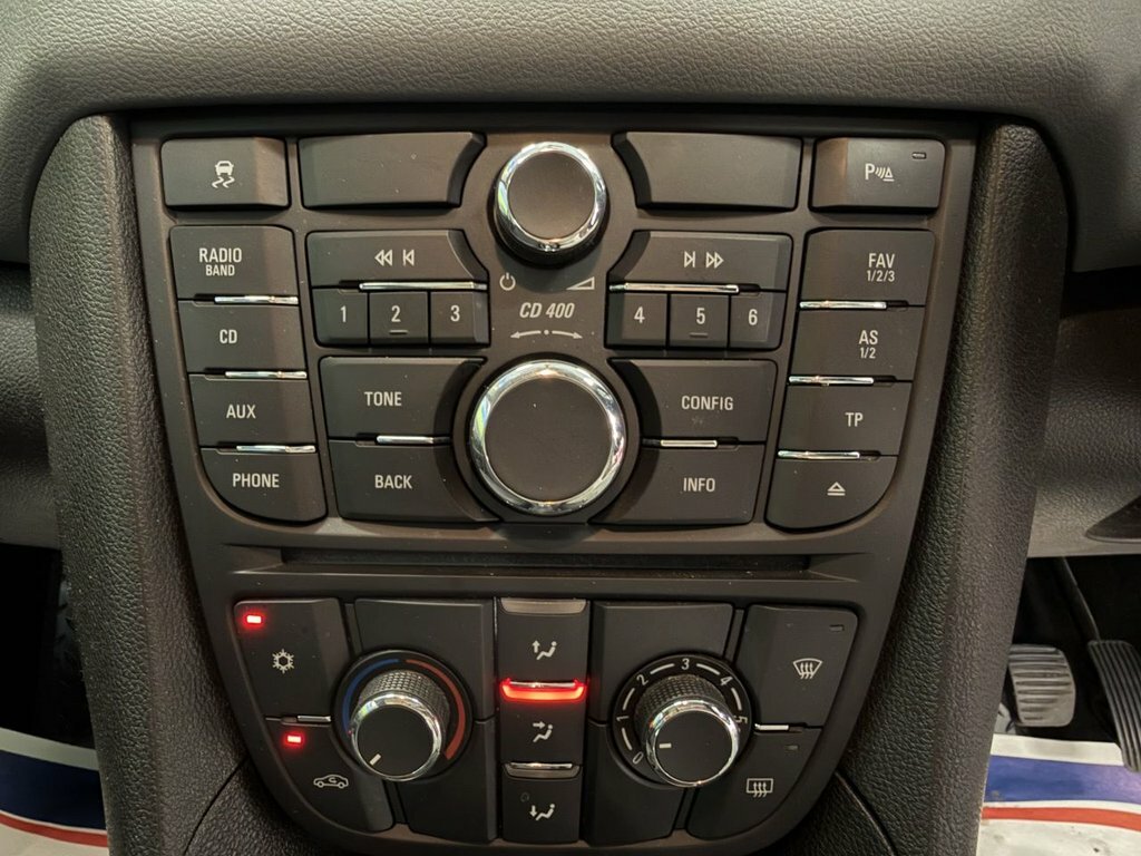 Vauxhall Meriva 1.4L Tech Line Black #25