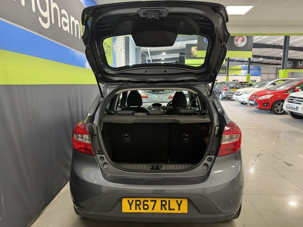 Ford KA+ 1.2 Zetec White #7