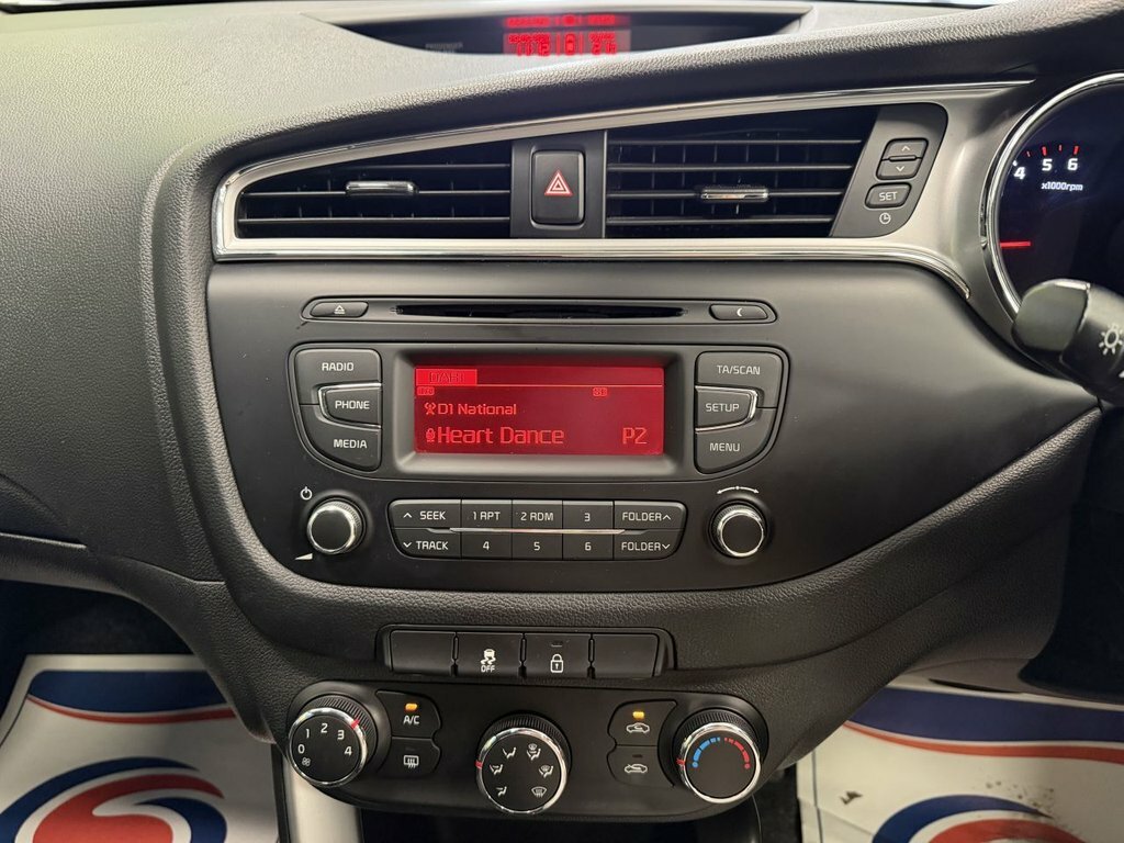 Kia Ceed 1.6 Gdi Isg 2  #24