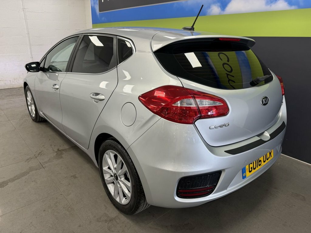 Kia Ceed 1.6 Gdi Isg 2  #8