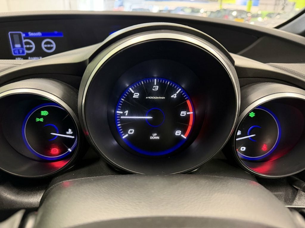 Honda Civic White #18
