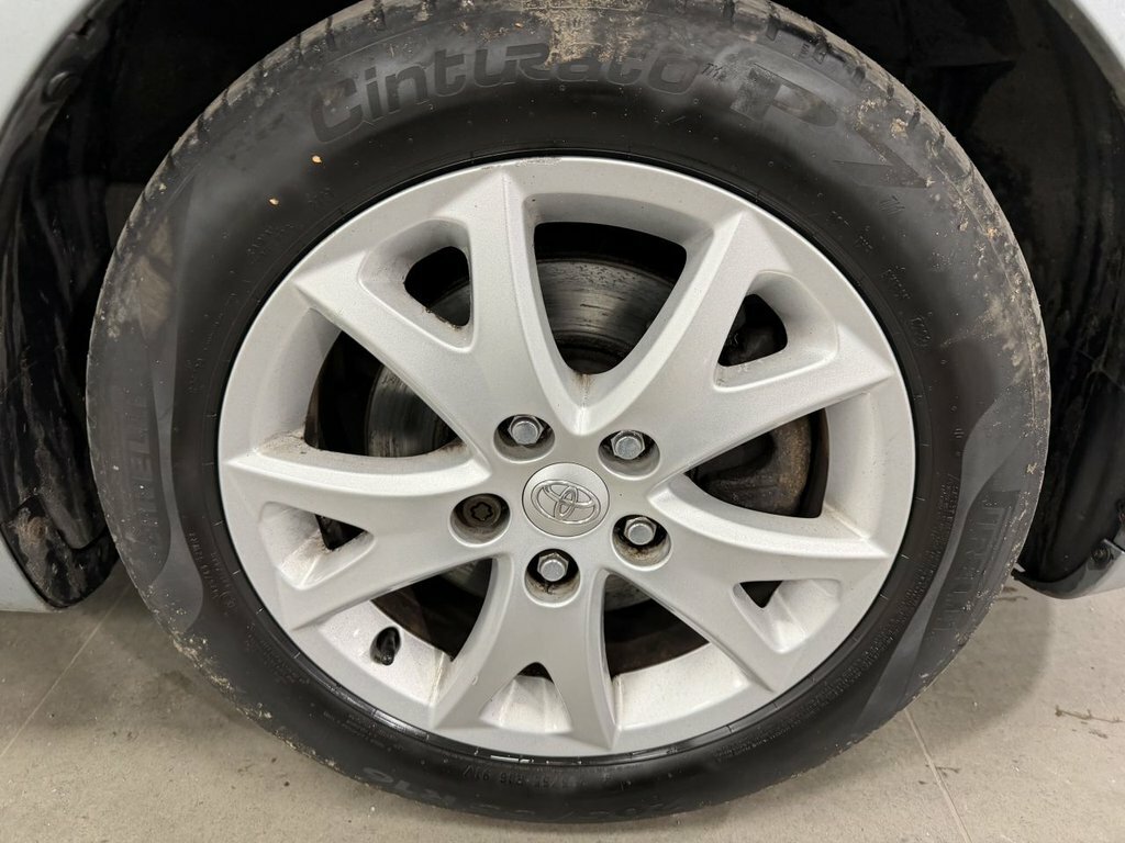 Toyota Corolla Verso 1.8L Sr Red #39