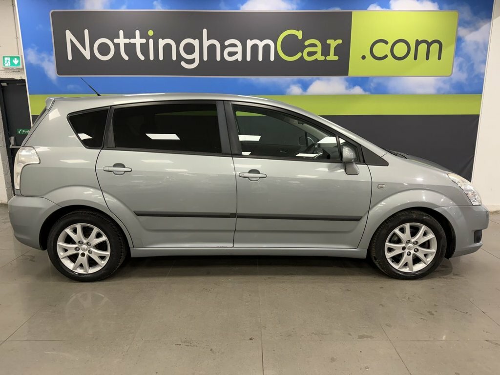 Toyota Corolla Verso 2.2L Sr Silver #4