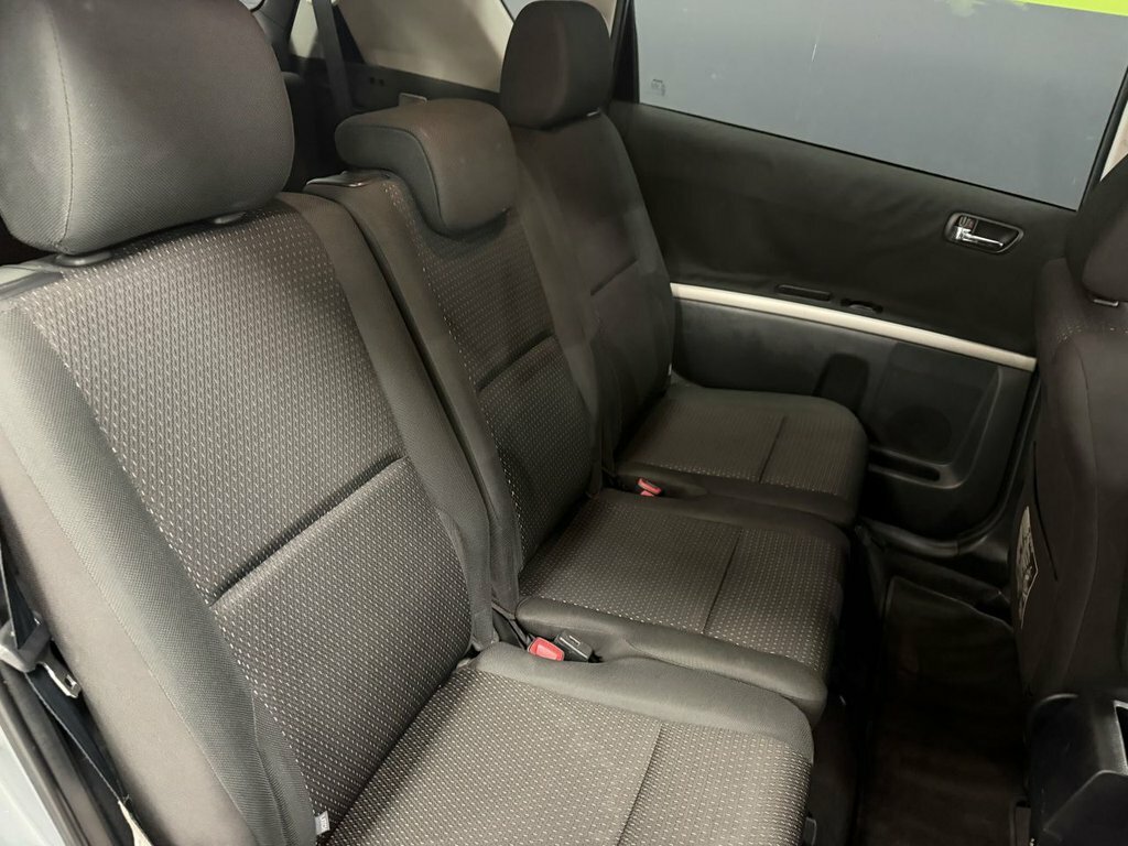 Toyota Corolla Verso 1.8L Sr Red #33