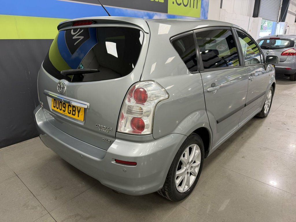 Toyota Corolla Verso 2.2L Sr Silver #5