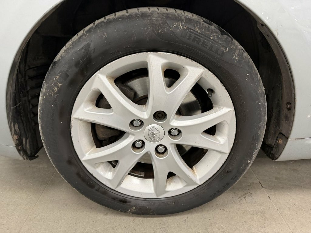 Toyota Corolla Verso 1.8L Sr Red #38