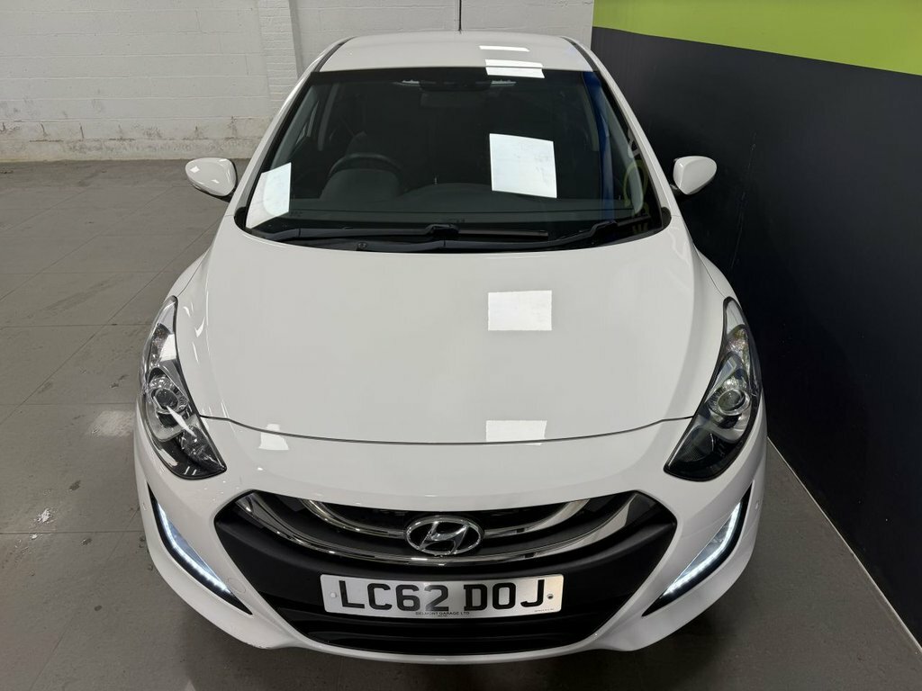 Hyundai I30 1.4 Active Euro 5 White #11