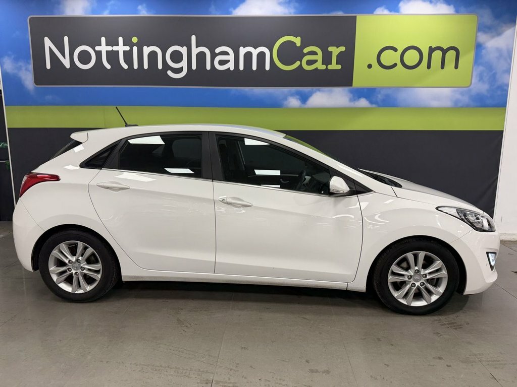 Hyundai I30 1.6L Style Nav White #3