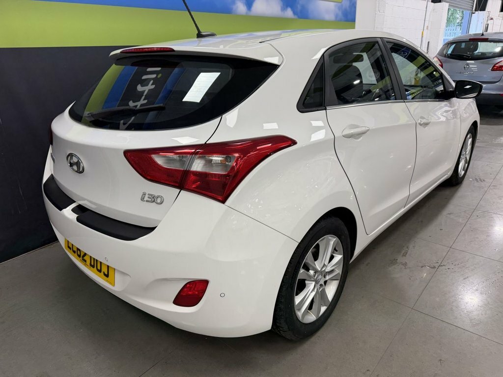 Hyundai I30 1.6L Style Nav White #4