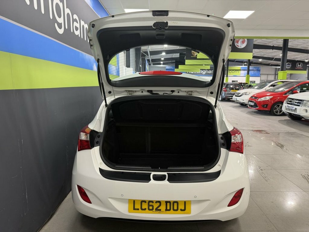 Hyundai I30 1.6L Style Nav White #6