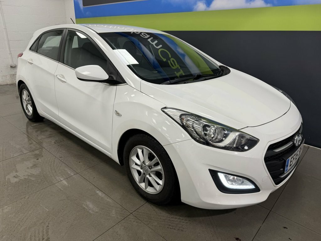 Hyundai I30 1.6L Se White #3