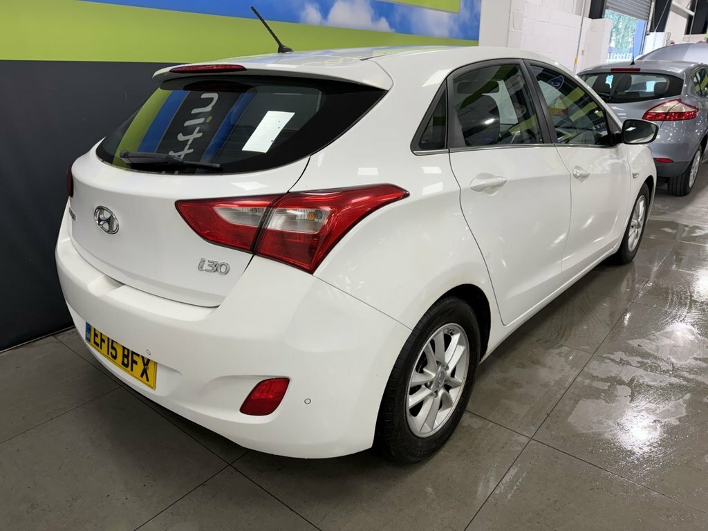 Hyundai I30 1.6L Se White #5