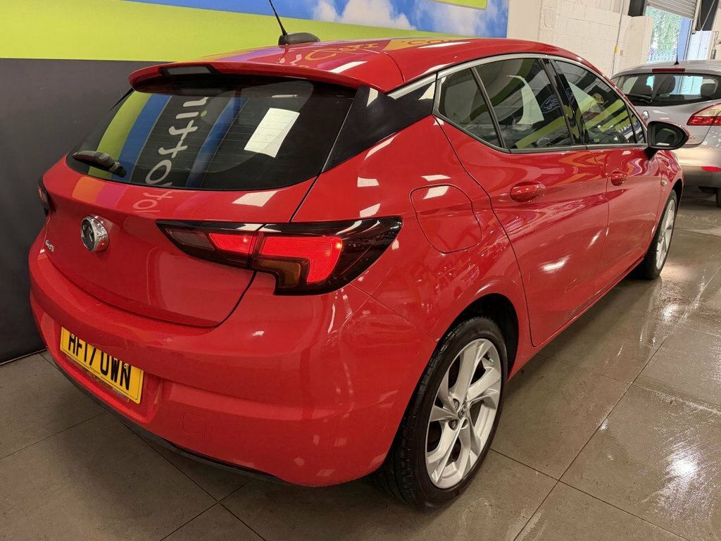 Vauxhall Astra 1.4L Sri Red #5