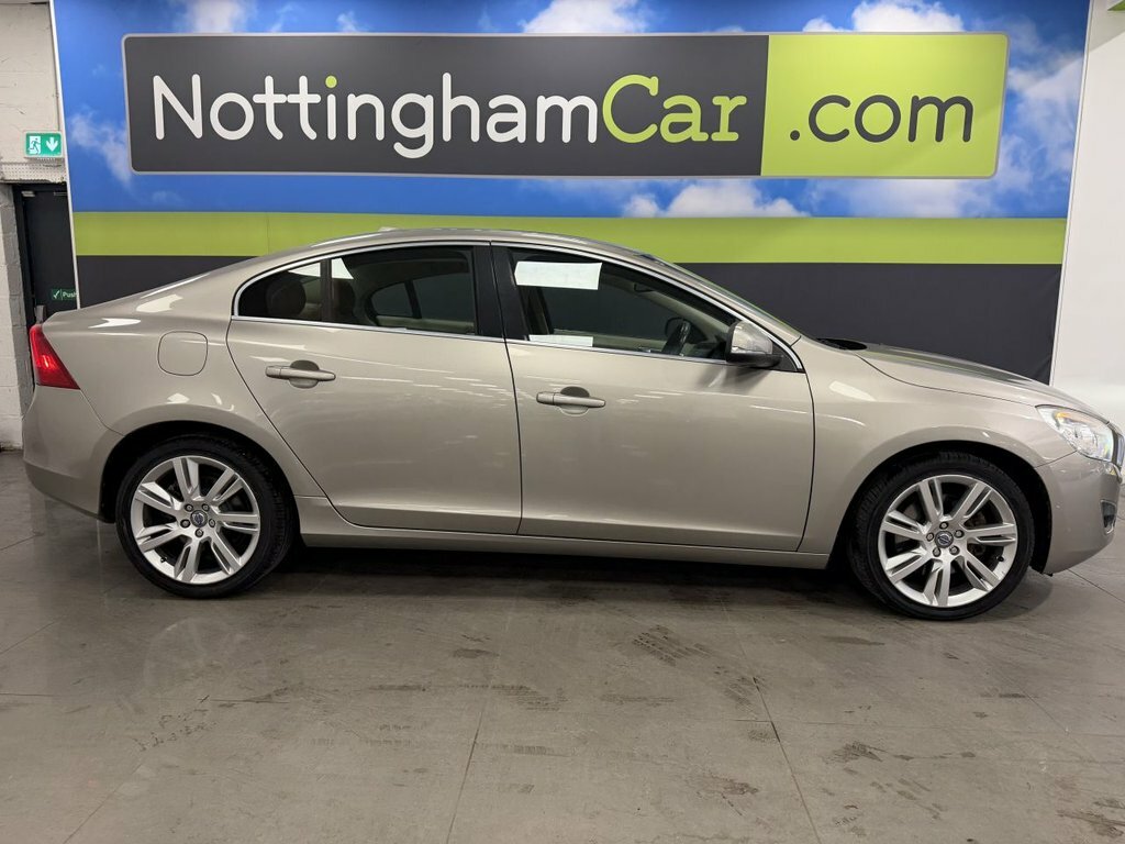 Volvo S60 2.4L Se Lux Gold #4