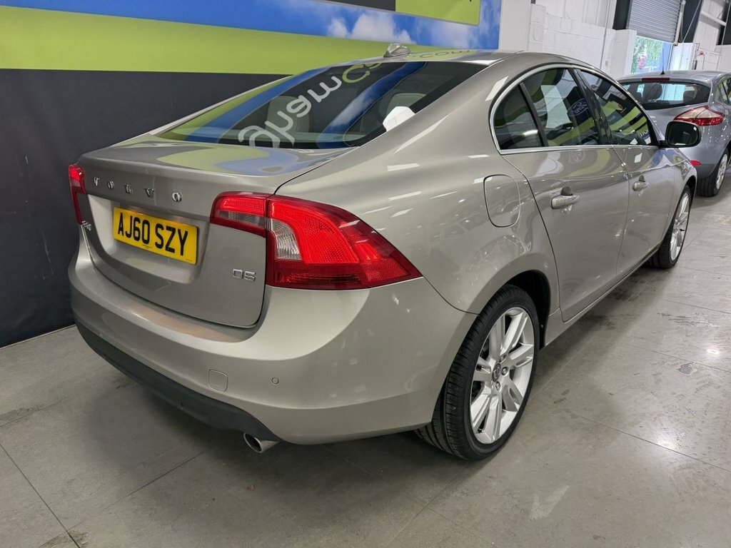 Volvo S60 2.4L Se Lux Gold #5