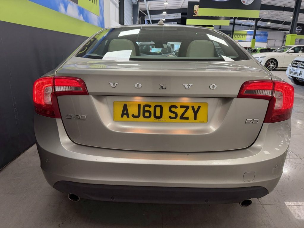 Volvo S60 2.4L Se Lux Gold #6