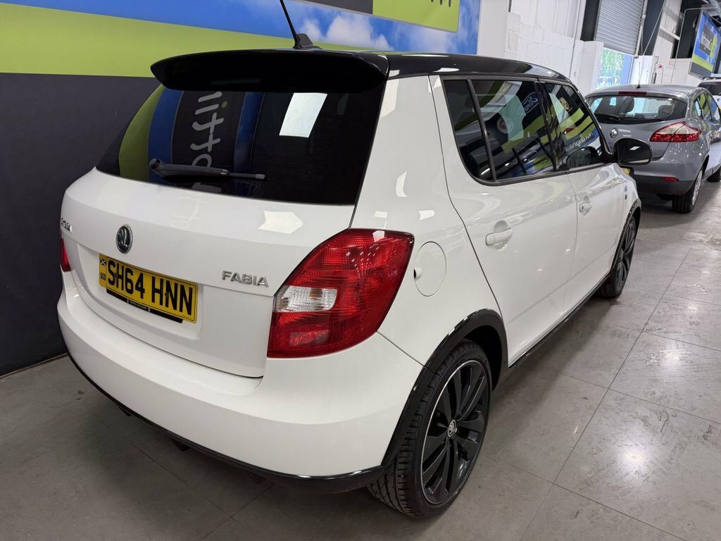 Skoda Fabia 1.2L Black Edition White #4
