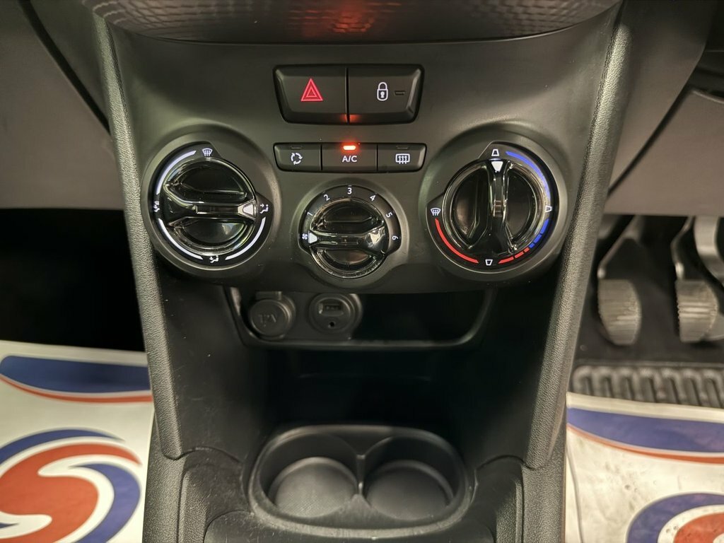 Peugeot 208 208 1.2 Active White #25