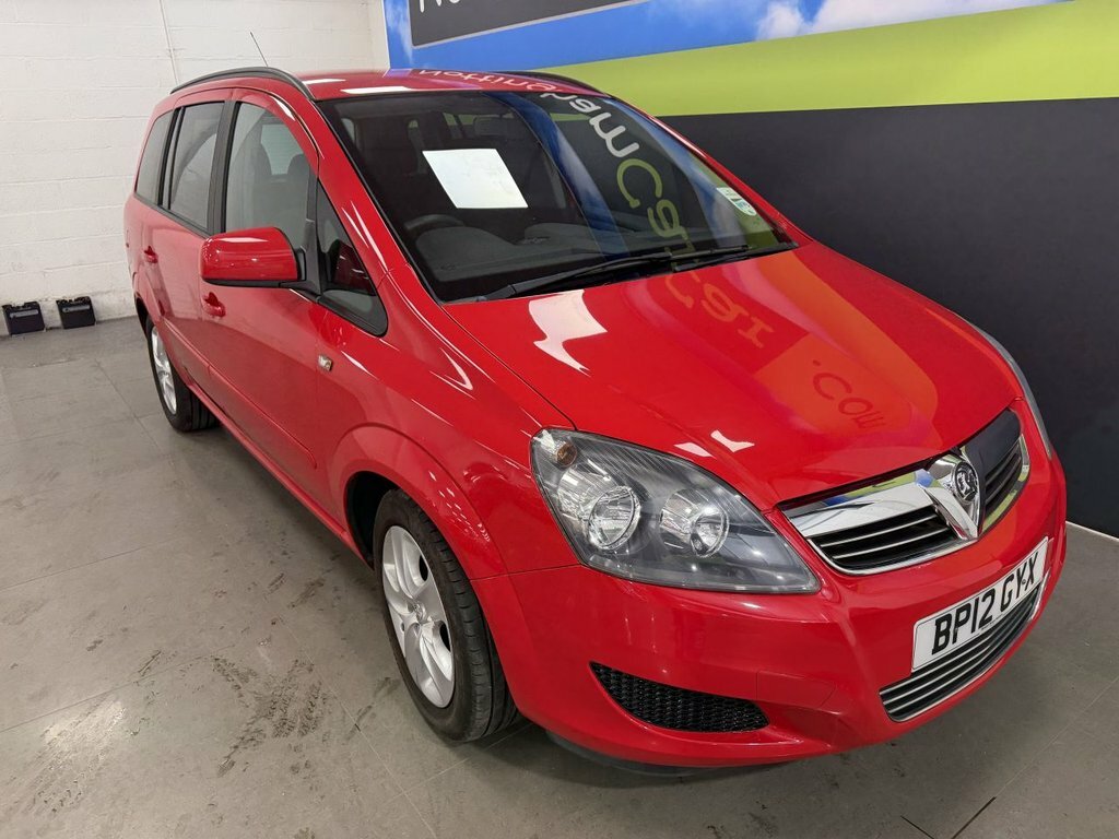 Vauxhall Zafira 1.6L Exclusiv Red #3