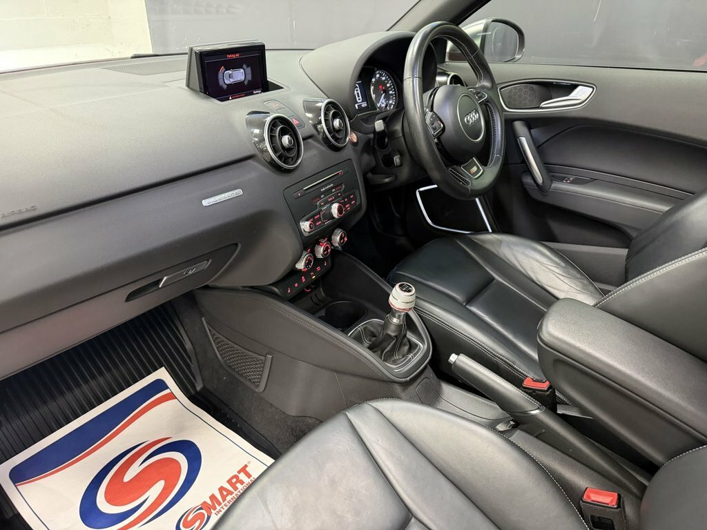Audi S1 2.0 S1 Quattro Sportback 5D-half Leather Upholster Red #35