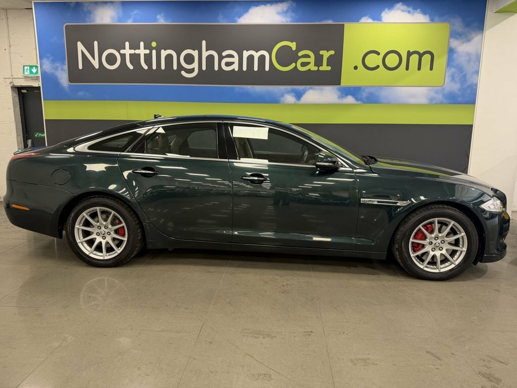 Jaguar XJ 3L Premium Luxury Green #3