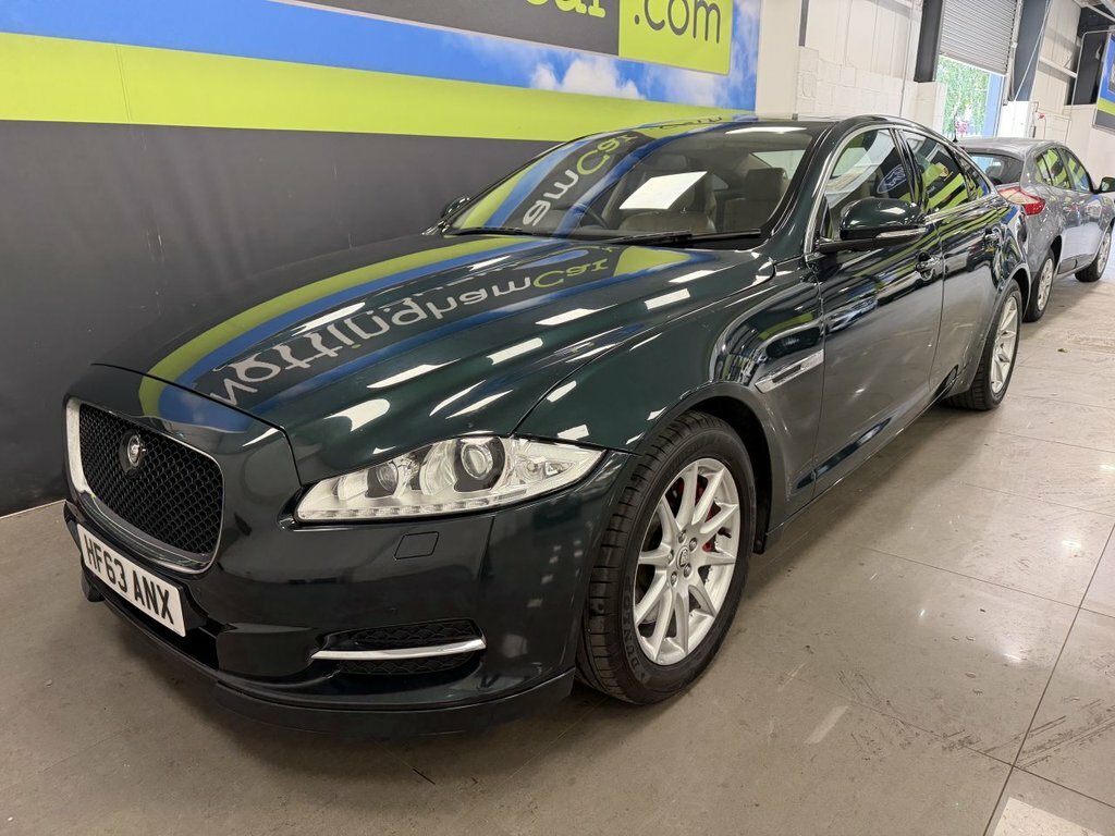 Jaguar XJ Series 3.0 V D V6 Portfolio White #9