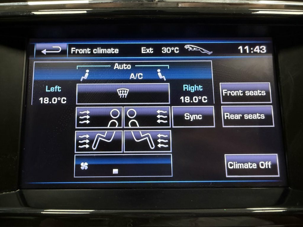 Jaguar XJ Series 3.0 V D V6 Portfolio White #27