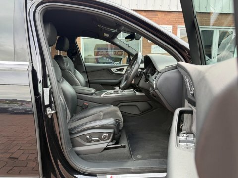 Audi Q7 3.0 Tdi V6 FT19RPZ Black #5