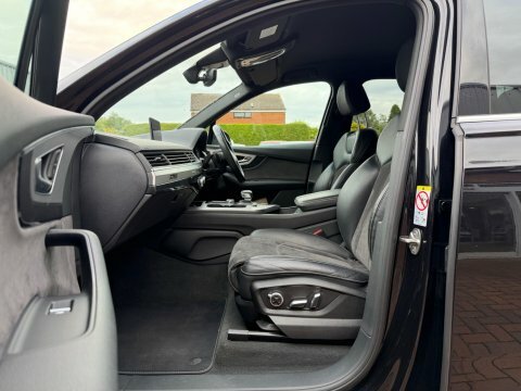 Audi Q7 3.0 Tdi V6 Black