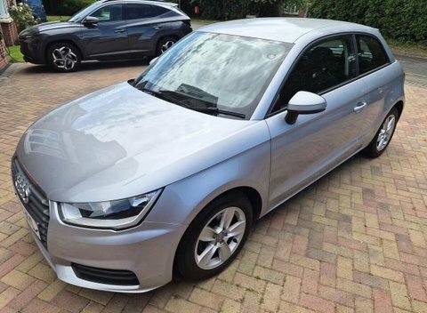 Audi A1 1.0 Tfsi Se DG18WYL Silver #3
