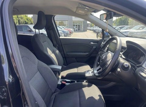 Renault Captur 1.5 Blue Dci Black #2