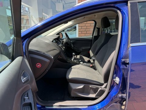 Ford Focus 1.5 Tdci Titanium Blue