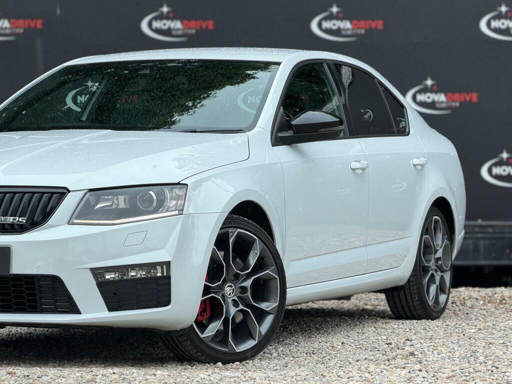 Skoda Octavia 2.0 Tdi Vrs Dsg Euro 5 Ss White #2
