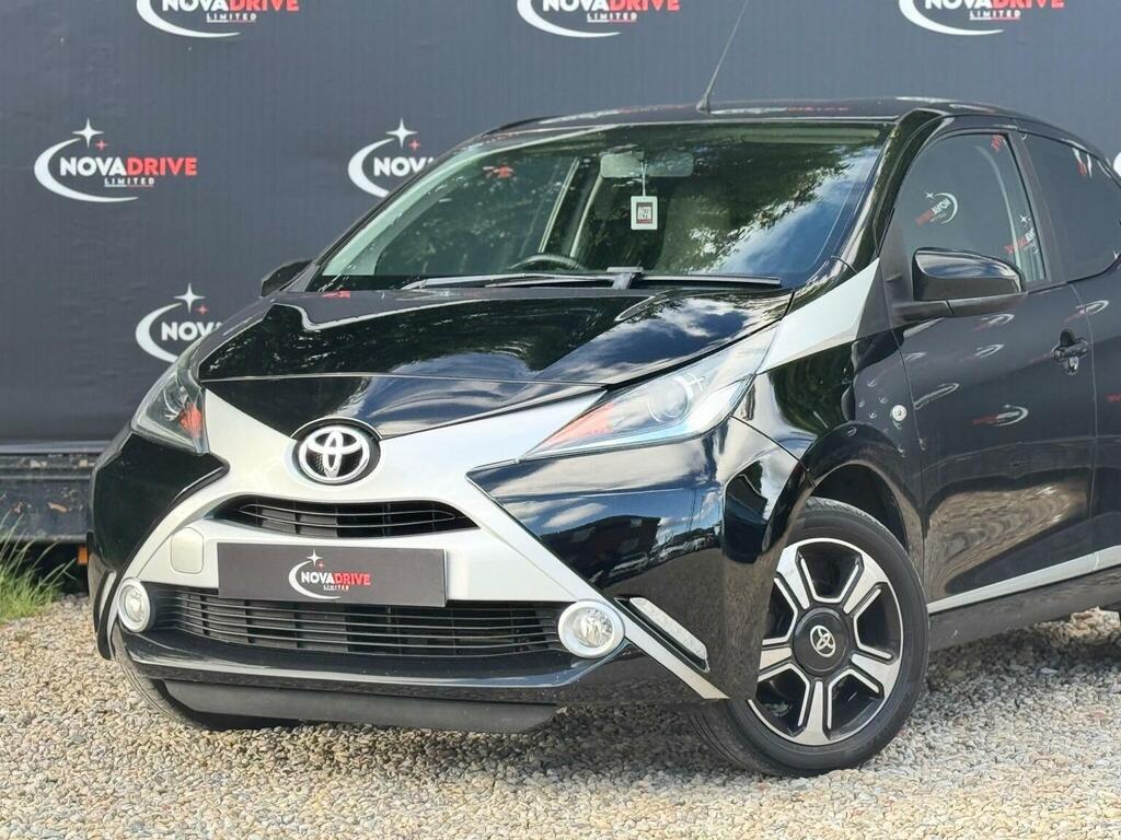 Toyota Aygo 1.0 Vvt-i X-clusiv Euro 5 Euro 5 Black #3