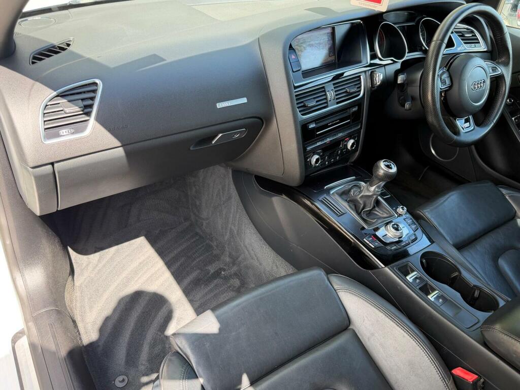 Audi A5 Convertible White #62