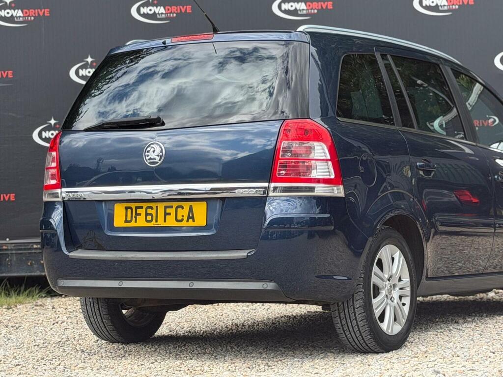 Vauxhall Zafira 1.6I 115 Exclusiv 2012 White #11