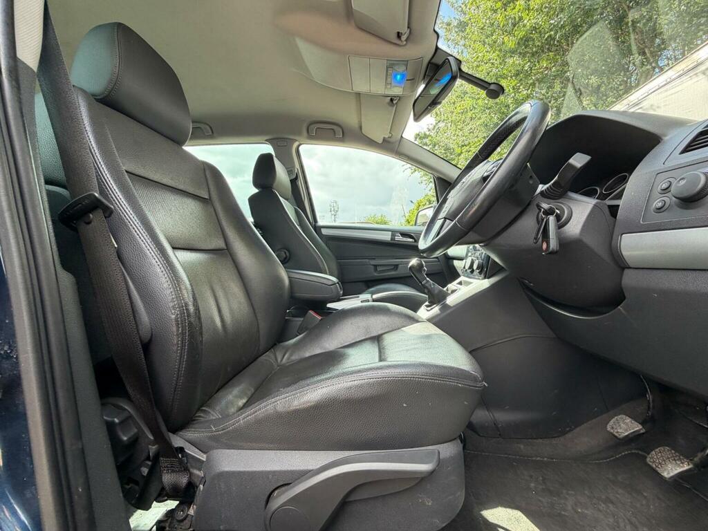 Vauxhall Zafira 1.6I 115 Exclusiv 2012 White #29