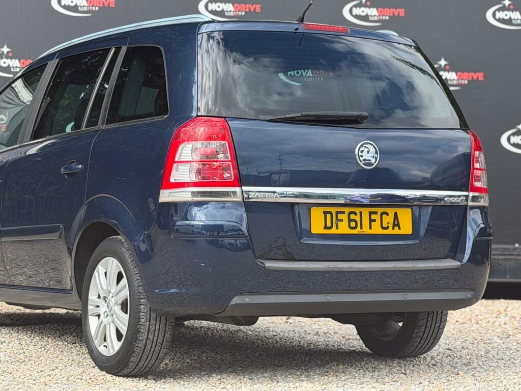 Vauxhall Zafira 1.6I 115 Exclusiv 2012 White #17