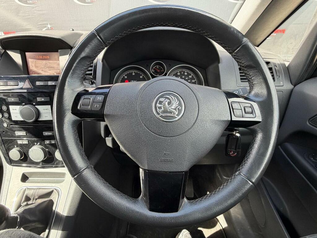 Vauxhall Zafira 1.6I 115 Exclusiv 2012 White #24
