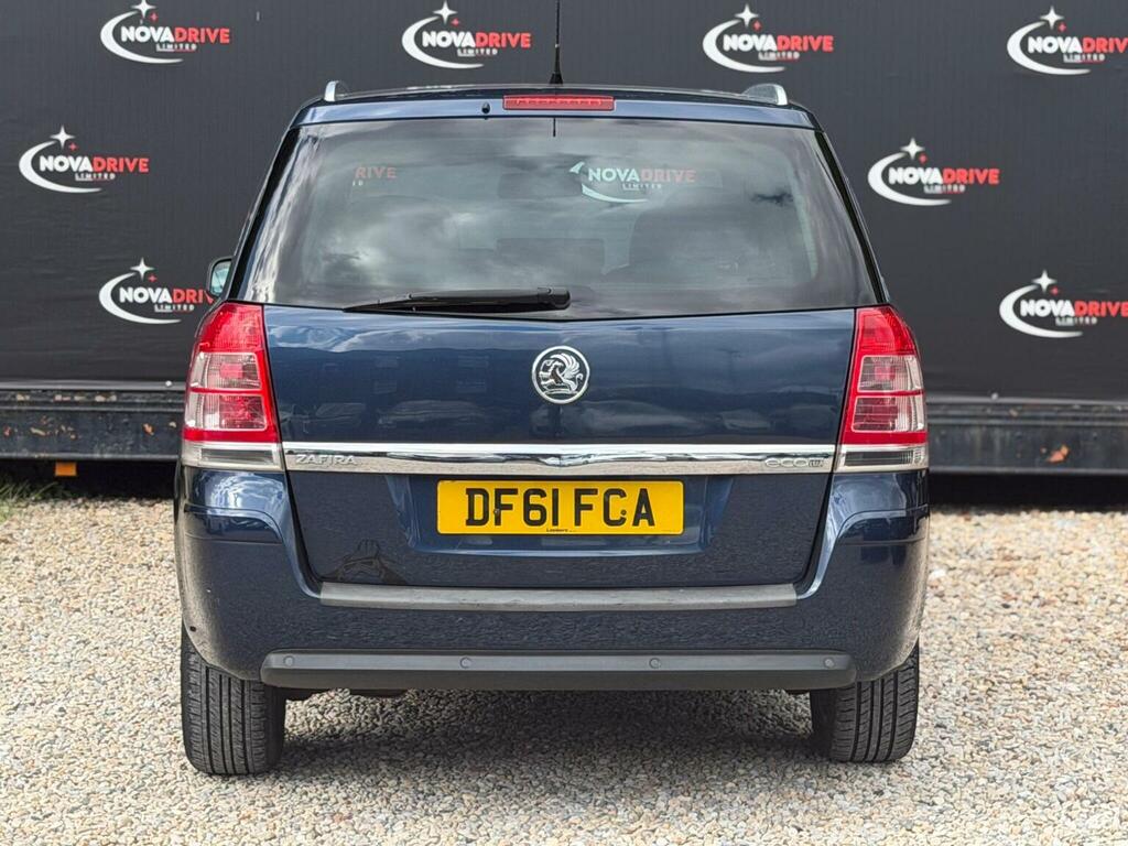 Vauxhall Zafira 1.6I 115 Exclusiv 2012 White #13