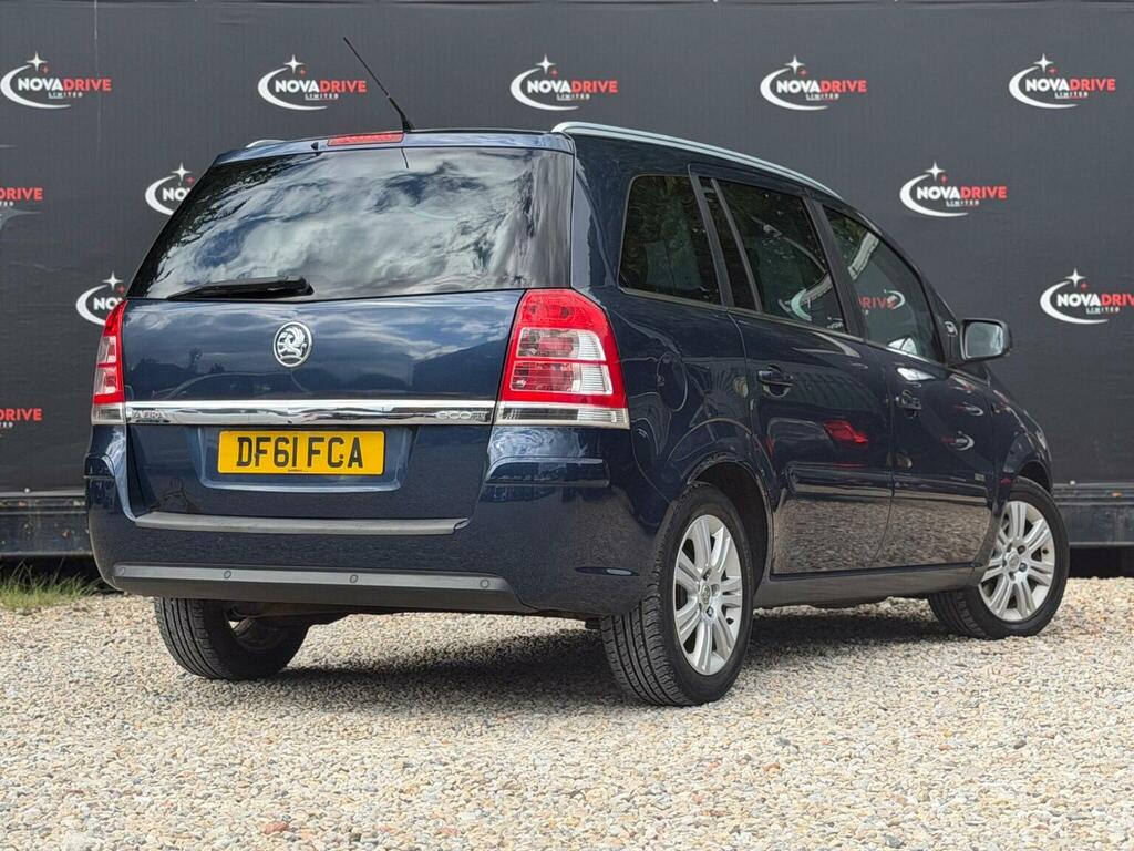 Vauxhall Zafira 1.6I 115 Exclusiv 2012 White #10
