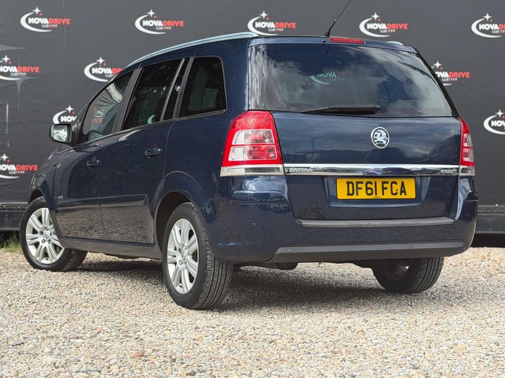 Vauxhall Zafira 1.6I 115 Exclusiv 2012 White #16