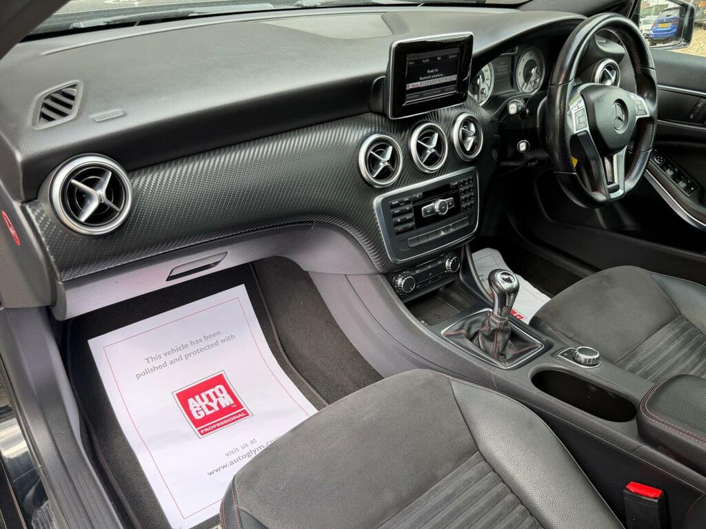 Mercedes-Benz A Class 1.5 Classic Se Cvt Silver #49