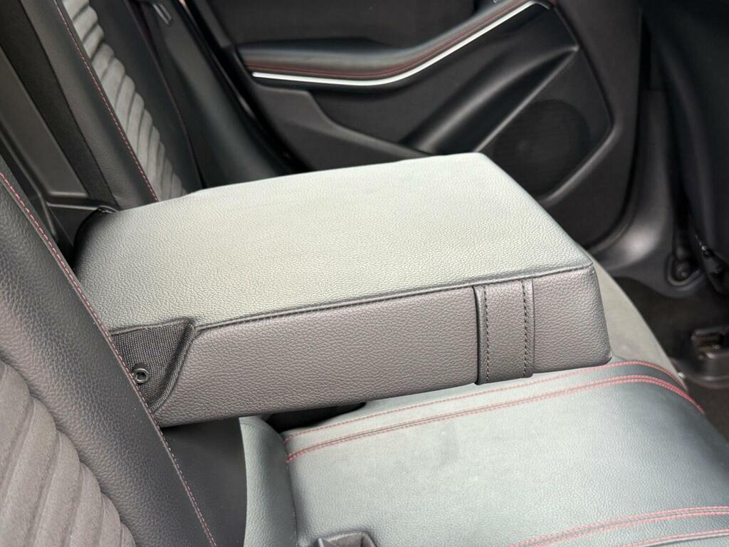 Mercedes-Benz A Class 1.5 Classic Se Cvt Silver #53