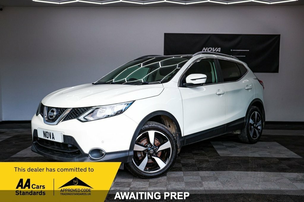 Nissan Qashqai 1.2L N-connecta YK16PPD White