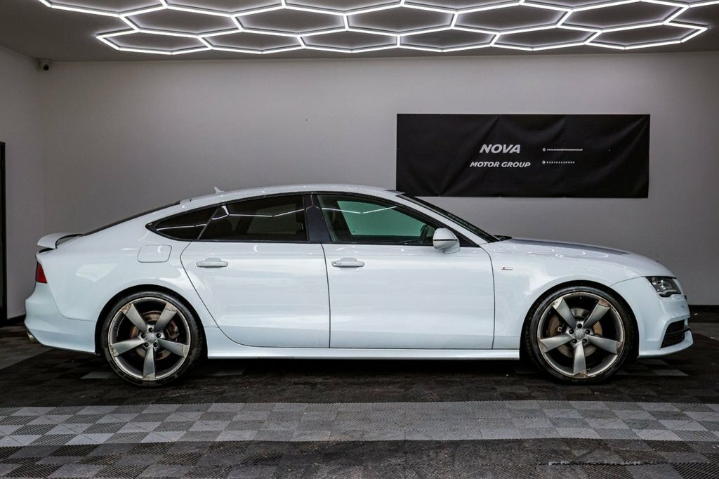 Audi A7 3L Black Edition White #5