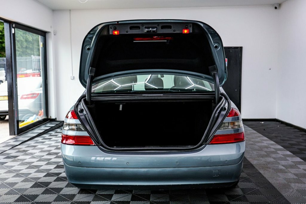 Mercedes-Benz S Class Black #53