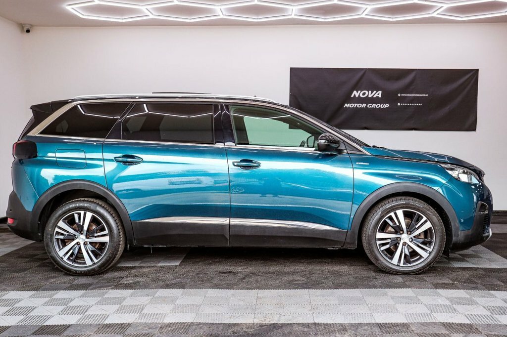 Peugeot 5008 1.2L Gt Line Green #5