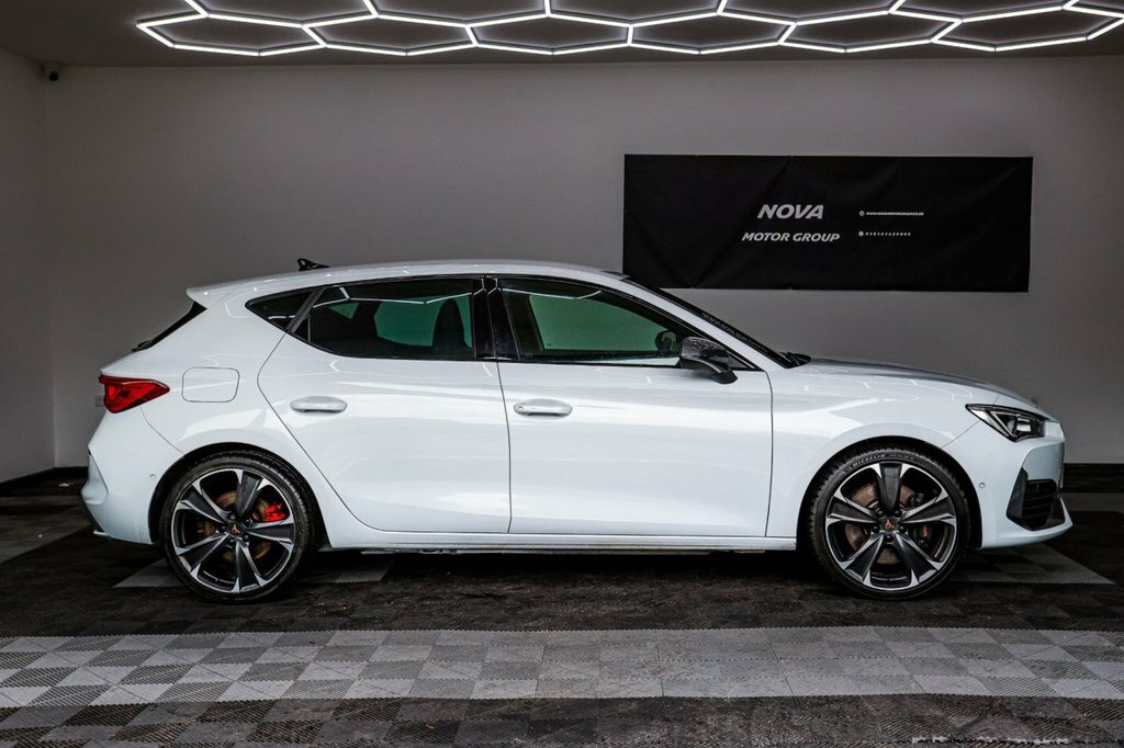 Cupra Leon 1.4L Vz2 White #5