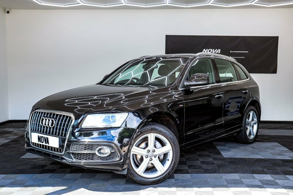 Audi Q5 2L S Line Black #2